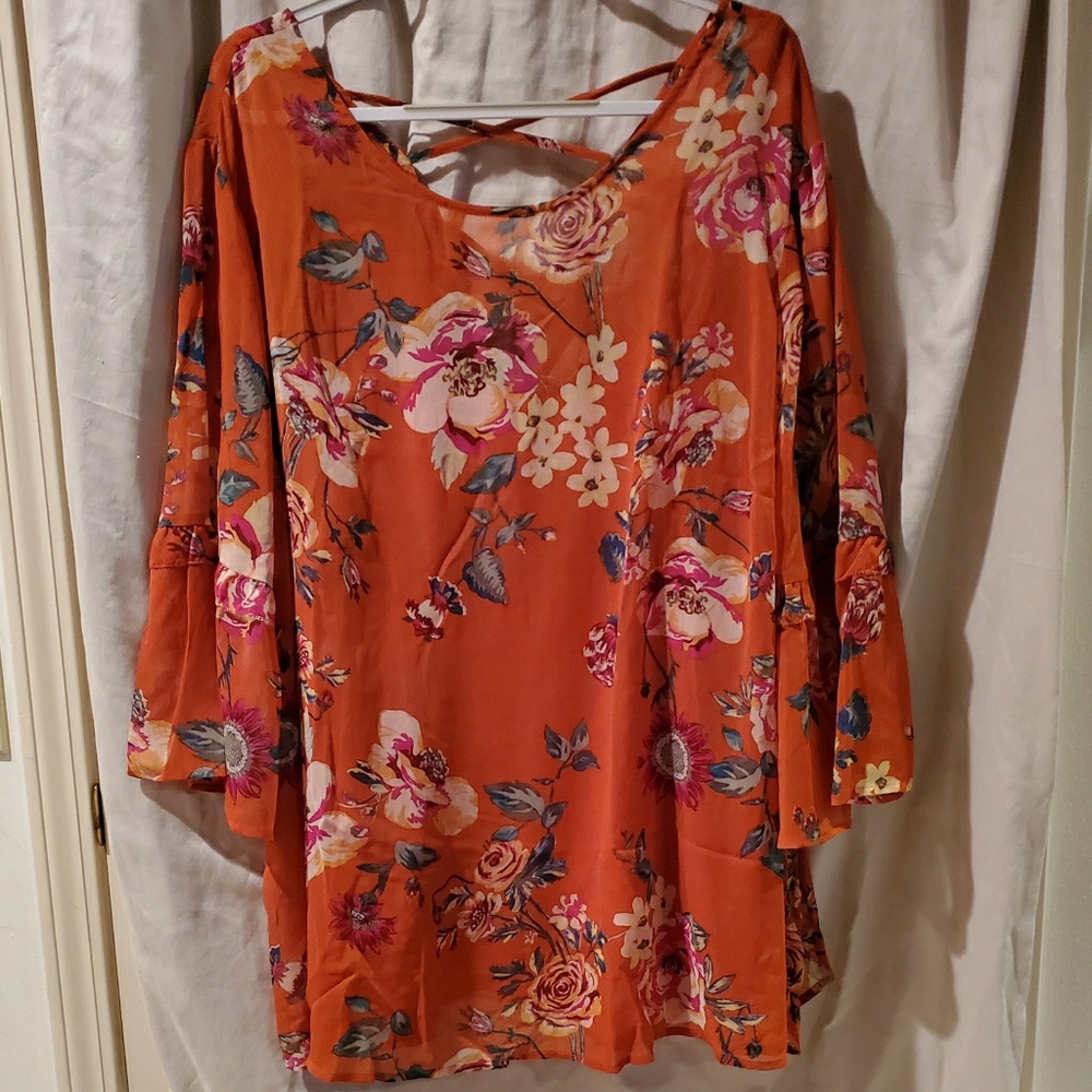Ava & Viv floral top 4x *NWT